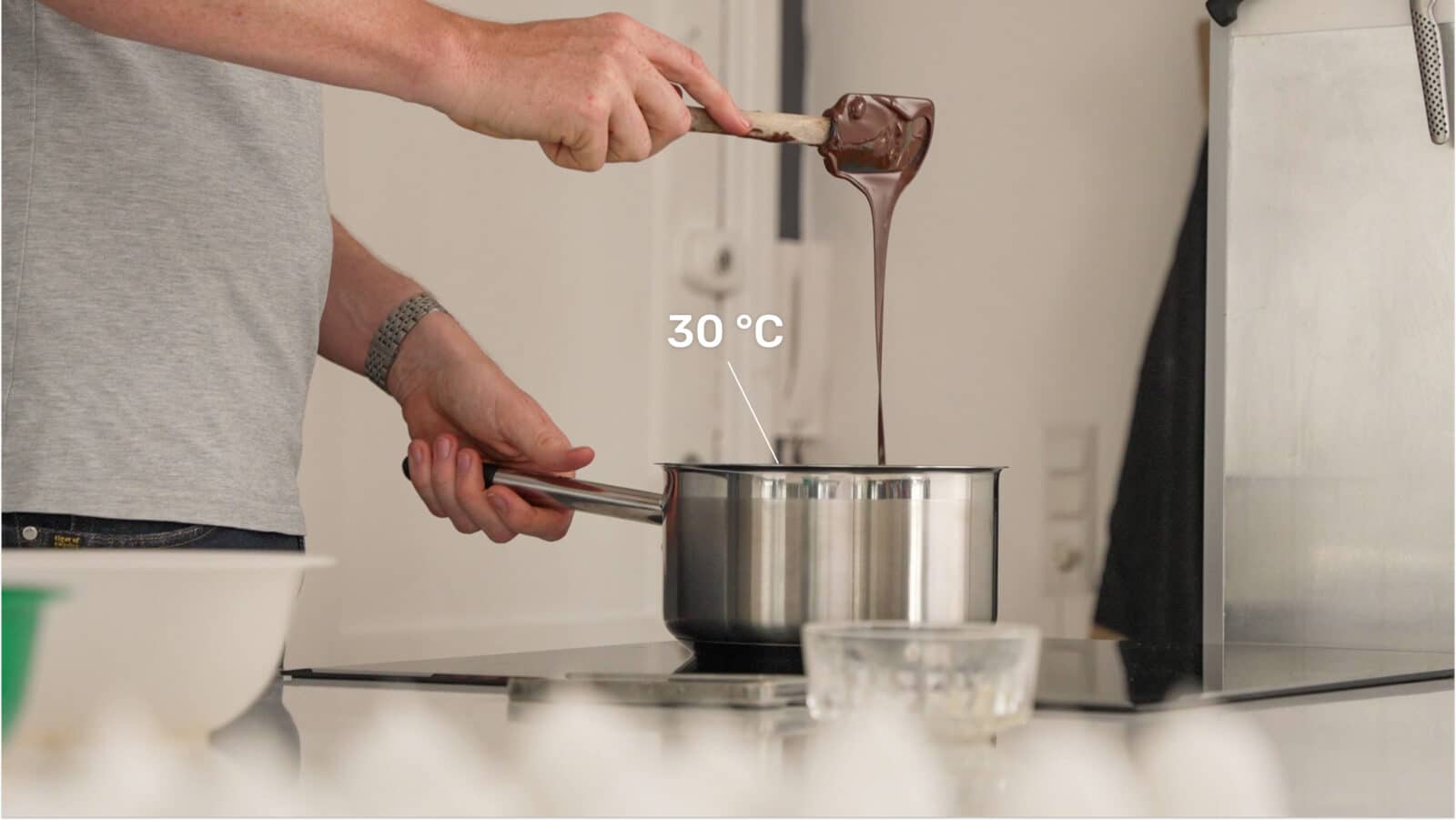 Temper chocolate without a water bath