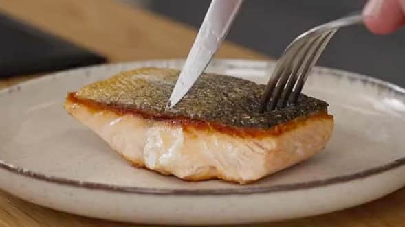 Pan-seared Salmon with Crispy Skin