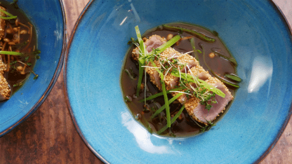 Sesame tuna with sweet and sour soy sauce