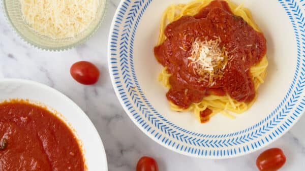 Verdens nemmeste tomatsovs